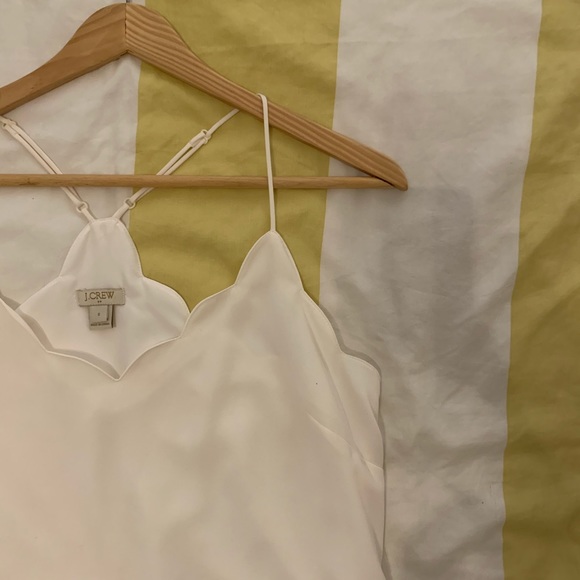 Cream scalloped cami top with racer back - Picture 3 of 3